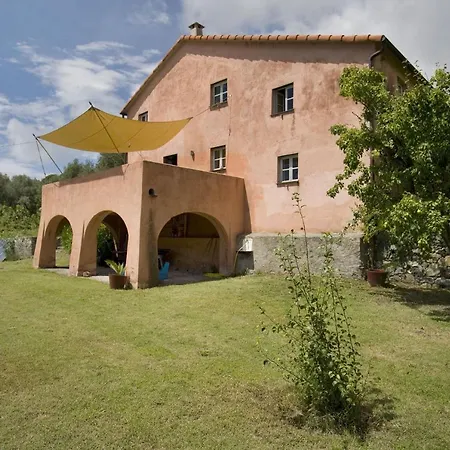 Valle Santa Sleeps 11 Wifi * 레반토