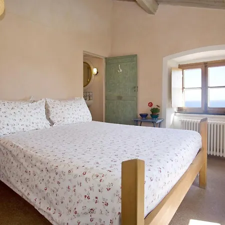 Valle Santa Sleeps 11 Wifi *