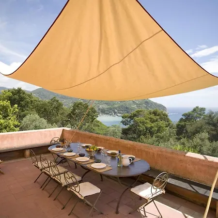 Valle Santa Sleeps 11 Wifi 레반토